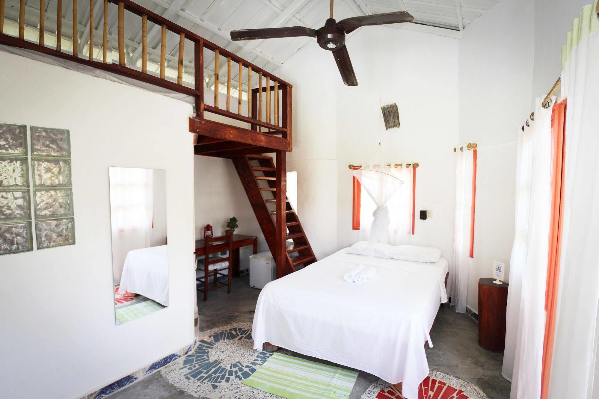 Casa Delfin Guest House ลาสแตร์เรนาส ภายนอก รูปภาพ